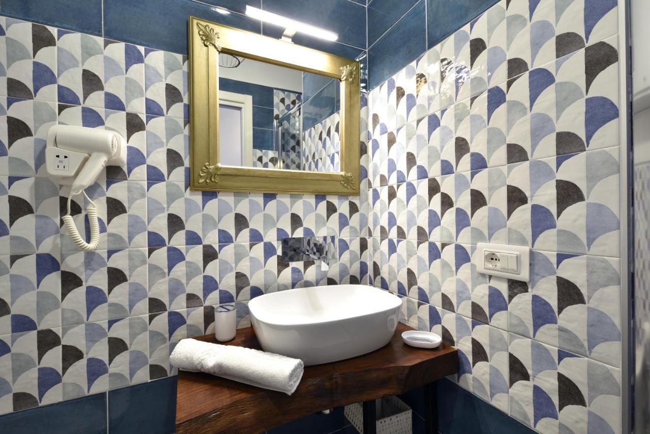 לינה וארוחת בוקר אגרופולי Frizzo House מראה חיצוני תמונה